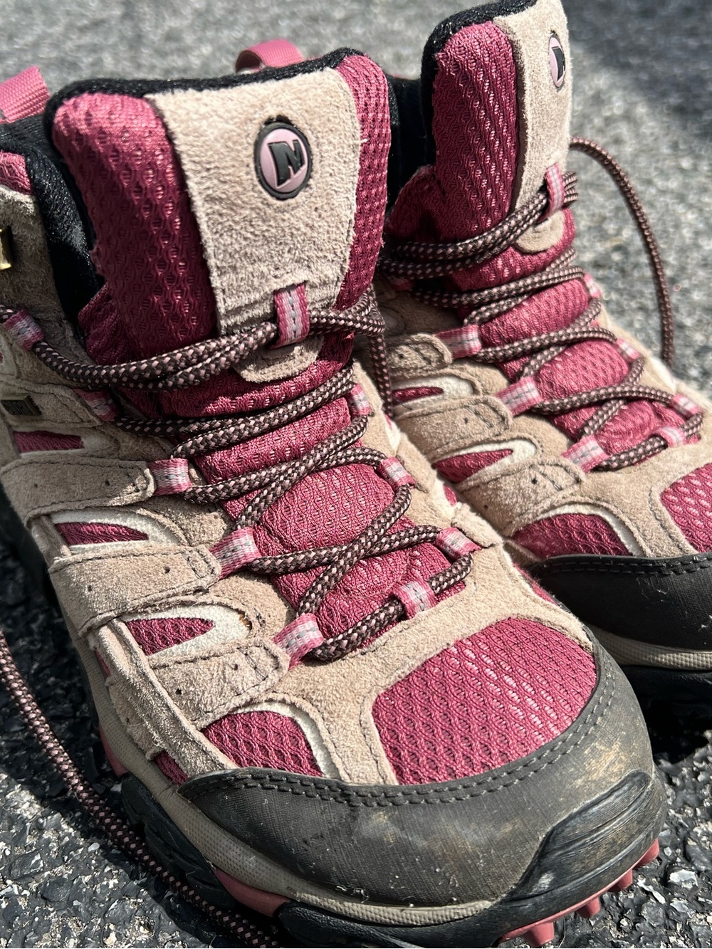 Merrell Women’s Suede & Mesh Hiking Boots in Rose Tan - Size 7.5